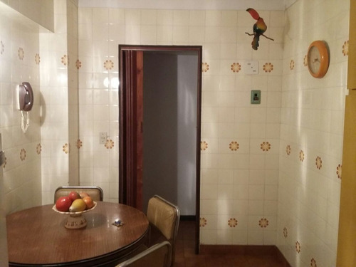 Imagen 7 de 8 de Departamento 2 Ambientes Y Medio Zona Plaza Colón Con Balcón