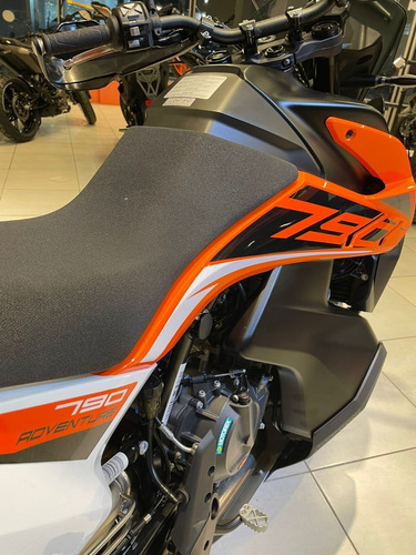 Imagen 4 de 12 de Ktm 790 Adventure S - Tipo De Cambio Especial