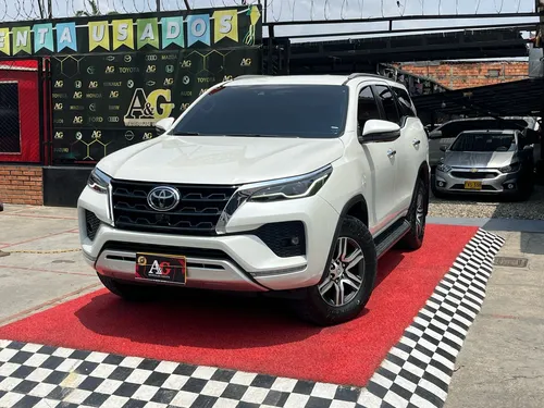 Toyota Fortuner Srv 2.4 4x2 At