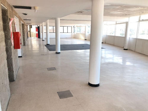 Imagen 20 de 29 de Alquiler Oficinas San Isidro