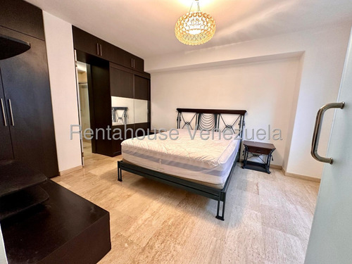 Apartamento En Alquiler En Los Naranjos De Las Mercedes 25-18685 As