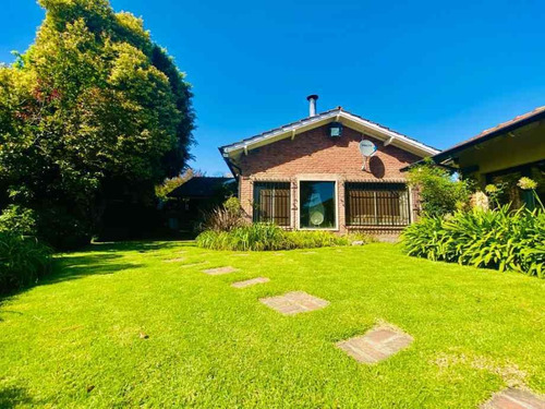 Imagen 2 de 14 de Chalet En Alquiler En Hurlingham