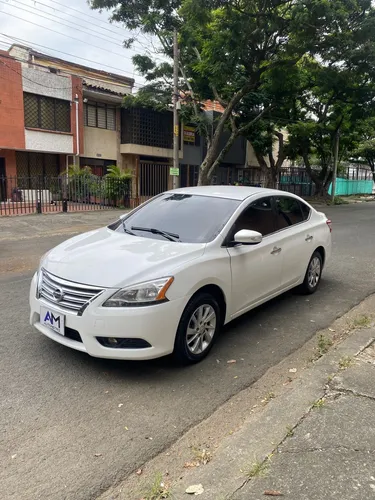 Nissan Sentra 1.8 B17 Advance