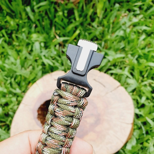Pulseira Paracord Bracelete Pederneira E Apito Sobrevivência