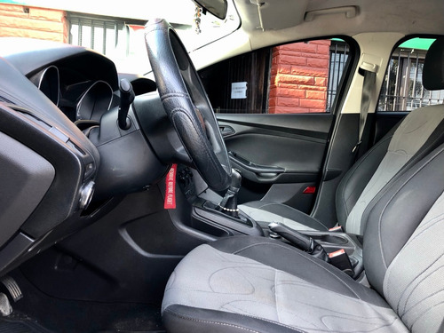 Imagen 10 de 14 de Ford Focus S 1.6 2013