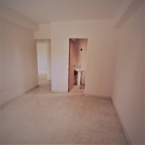 Vende Apartamento Residencias Puerto Alegre. M.c.