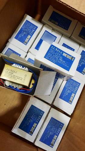 Transformador (7 Unid)220 Vca 50hz A 12 Vca 1000 Ma En Caja (Usado)