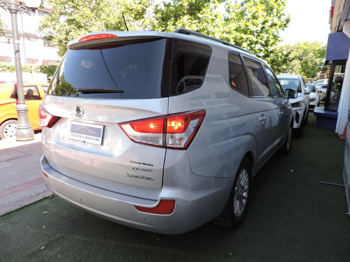 SsangYong Stavic AWD 2.0 AT