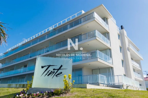 Frente Al Mar Apartamento En Venta De 2 Dormitorios En Mansa Con Parrillero Propio