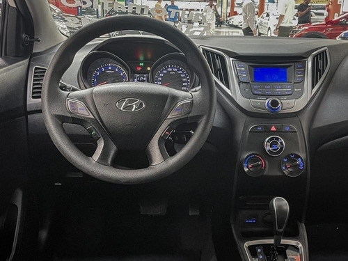 Imagem 7 de 13 de Hyundai Hb20 Confort Plus 1.6 16v Automático
