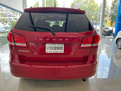 Dodge Journey 2.4 Se 7 Pasajeros At