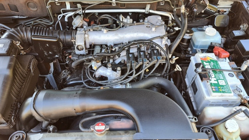 Imagem 4 de 11 de Mitsubishi Pajero Io Gls V6