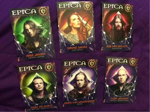 Autógrafos De La Banda Épica Simone Simons (Usado)