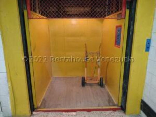 Imagen 3 de 30 de #23-16586 Estupendo Edificio Comercial En Pleno Casco Historico De Caracas
