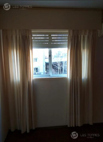 Lindo, Al Frente, Buen Punto C/servicios, G.c: $ 3000