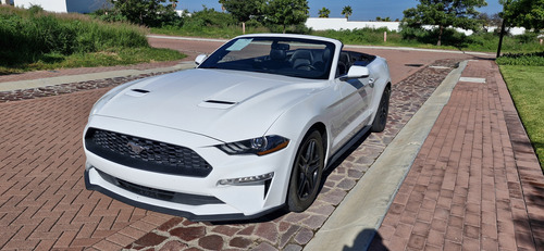 Mustang Convertible Impecable Edicion Especial