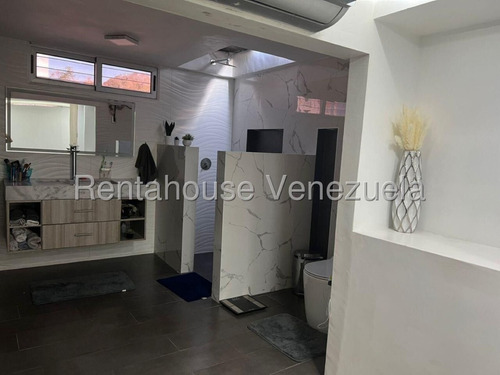Valeria Chong Apartamento Alquiler Barquisimeto Lara Zona Este Residencial Económico Código Inmobiliaria Rent-a-house 25-16219