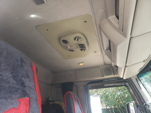 Volvo Vm 270 Leito Bitruck 8x2 Baú 11,50 Metros Plataforma
