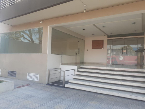 Imagen 2 de 5 de Local - Villa Lujan