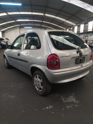 Chevrolet Corsa 1.6 Gl Aa Dh
