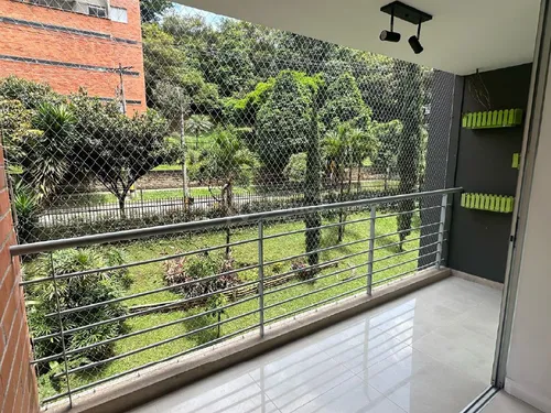 Apartamento En Arriendo En Cumbres. Cod A776084