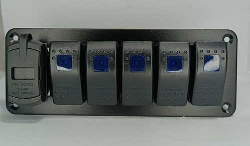 Panel 5 Switchs Tipo Arb On-off Y Doble Usb 3,0 C/voltimetro