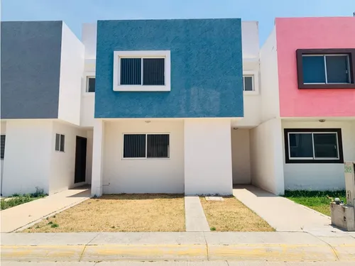 Casa Amueblada En Venta, San Juan Del Rio, Queretaro.