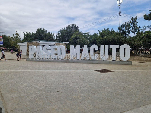 Excelente Apartamento En Venta En Macuto