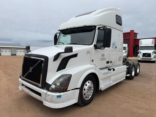 Tractocamión 2015 Volvo Vnl670 - D13 - Automático