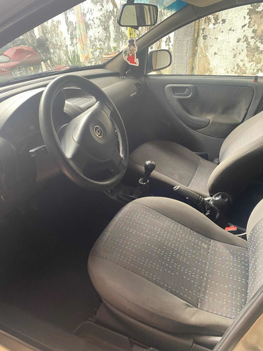 Imagem 2 de 5 de Chevrolet Corsa 2010 1.4 Maxx Econoflex 5p