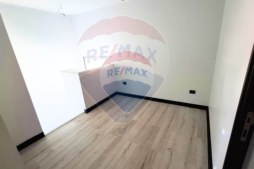 Casa En Arriendo, Sin Uso