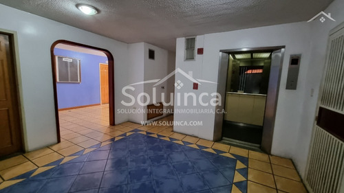 Imagen 2 de 14 de Resid. Santa Barbara, Av. Las Américas