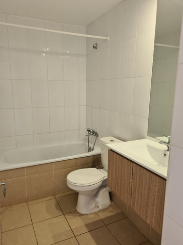 Departamento 2d+1b+estacionamiento,cercano A 1 Norte
