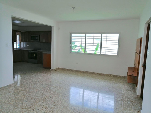 Casa En Venta En Los Cacicazgos