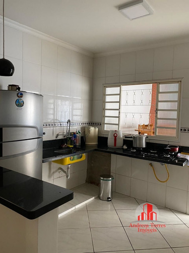 Casa Padrão À Venda Em Taubaté/sp - 995