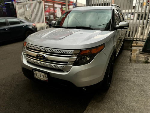 Ford Explorer 4.0 Limited V6 Sync 4x2 Mt