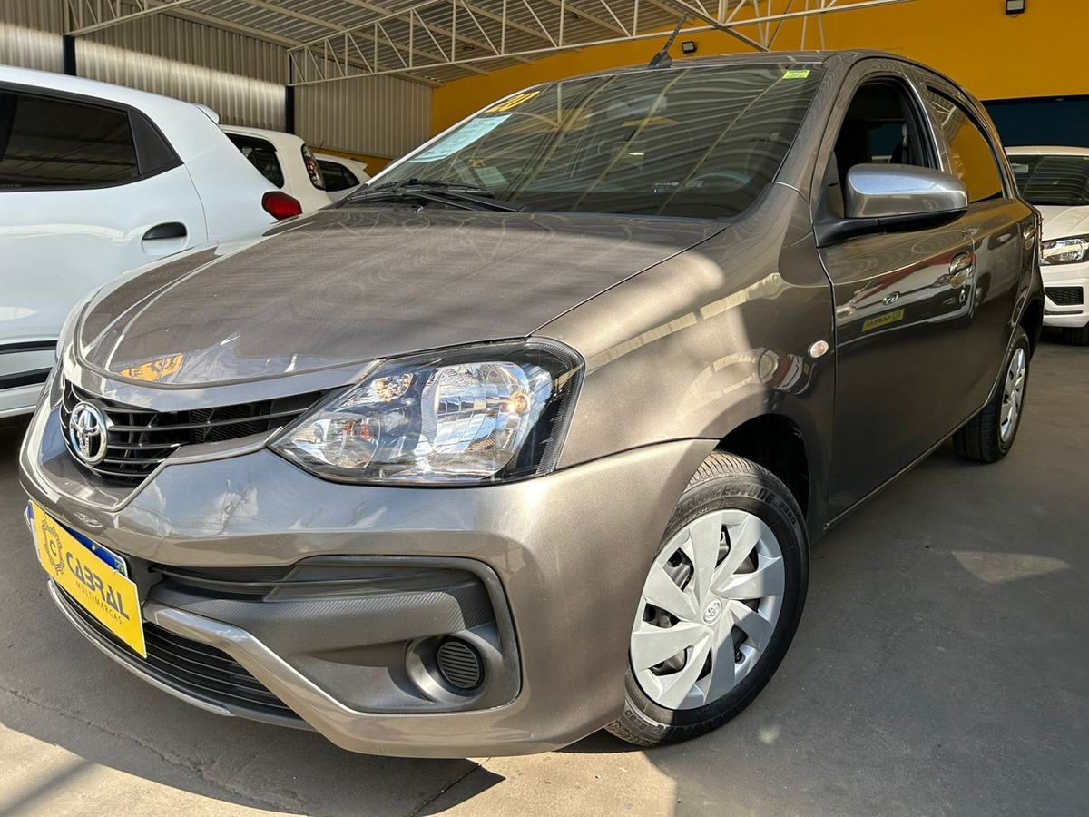 Toyota Etios 1.3 X 16V FLEX 4P AUTOMÁTICO