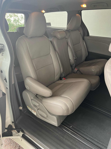 Toyota Sienna 3.5 Le V6 At
