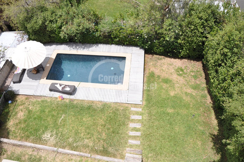 Casa En Venta De 5 Dorm. En Lo Barnechea