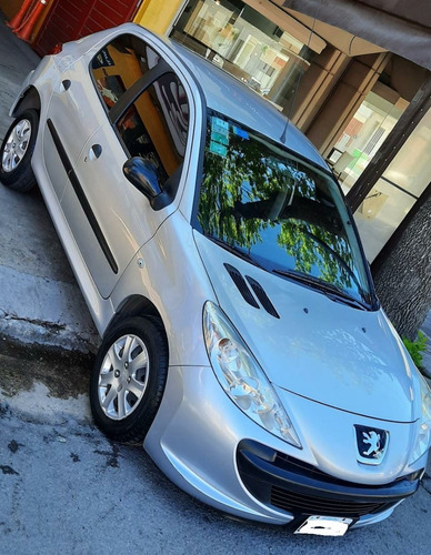 Peugeot 207 Compact 1.4 Active Impecable Permuto Dbellusio
