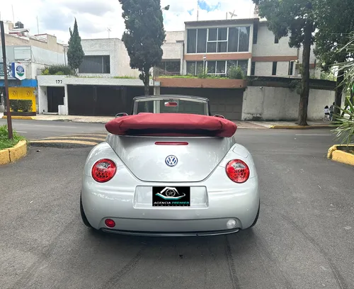 Volkswagen Beetle 2.0 Cabrio Turbo 5vel Piel Mt
