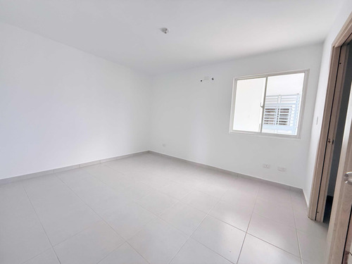 Vendo Apartamento En La Av. Jacobo Majluta Frente Al Olé
