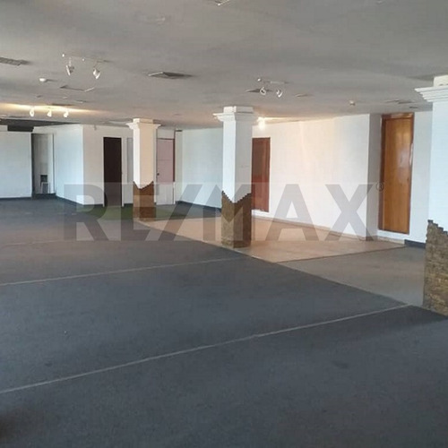 Imagen 7 de 7 de Remax Abba Alquila Local Comercial En El Paseo Colón De Puerto La Cruz