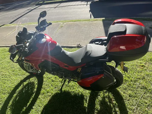Como Nueva. Incluye Maletas Originales De Viaje De Ducati