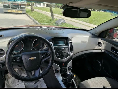 Imagen 2 de 7 de Chevrolet Cruze 2012