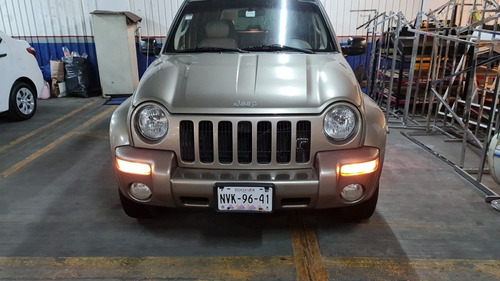 Jeep Liberty Limited 4x2 At 2003