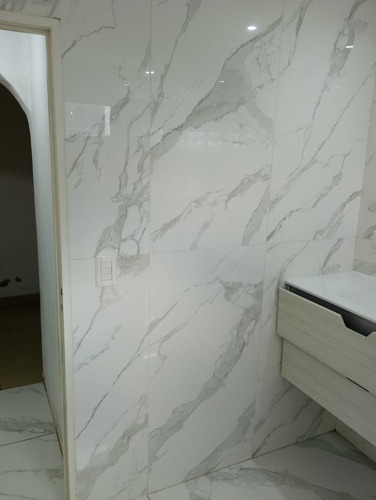 3 Ambientes, 1 Baño, Patio Y Pileta