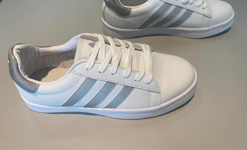 Zapato Casual Y Deportivo Genérico adidas, Blanco Con Plata