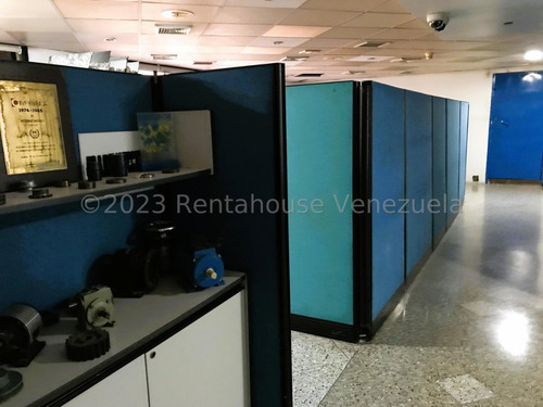 Ana Torres. Local Comercial En Venta 2331825 En Santa Eduvigis