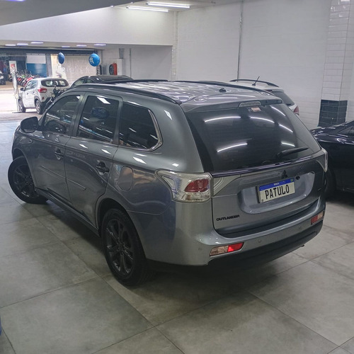 Mitsubishi Outlander OUTLANDER 3.0/ GT 3.0 V6 Aut.